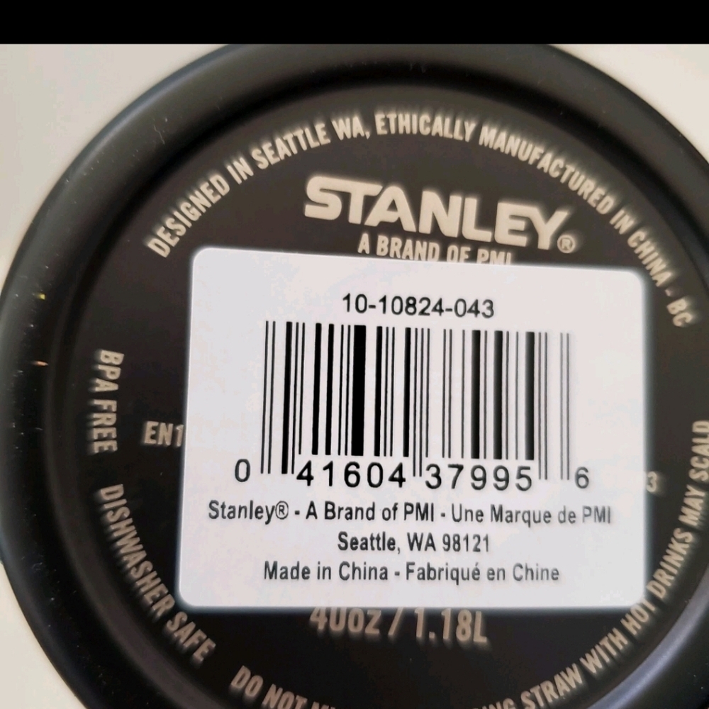 Stanley "BLACK GLOW" 40 oz Flowstate Quencher Tumbler w/ straw & handle. NEW - Picture 6 of 6